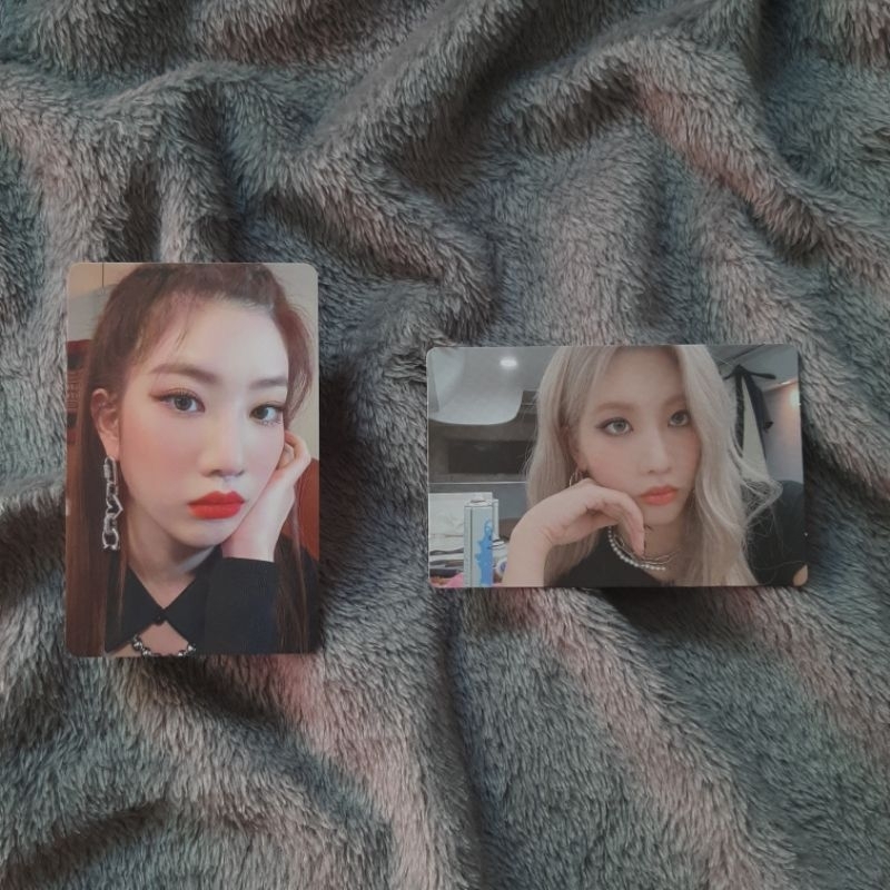 PC LOONA KIMLIP NOT FRIENDS SG 2022 SUMPACK 2020