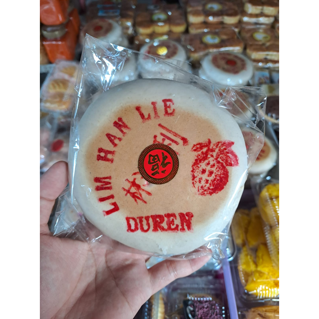 

Kue Bulan Lim Han Lie