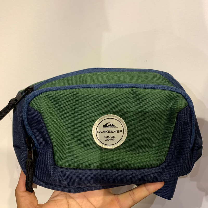 TAS PINGGANG PRIA QUIKSILVER ORIGINAL JUNGLER