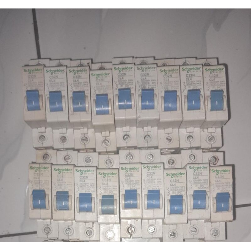 MCB Schneider CL4