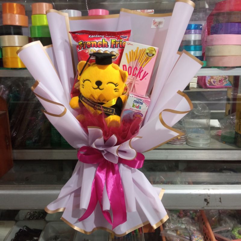 

Buket boneka dan snack