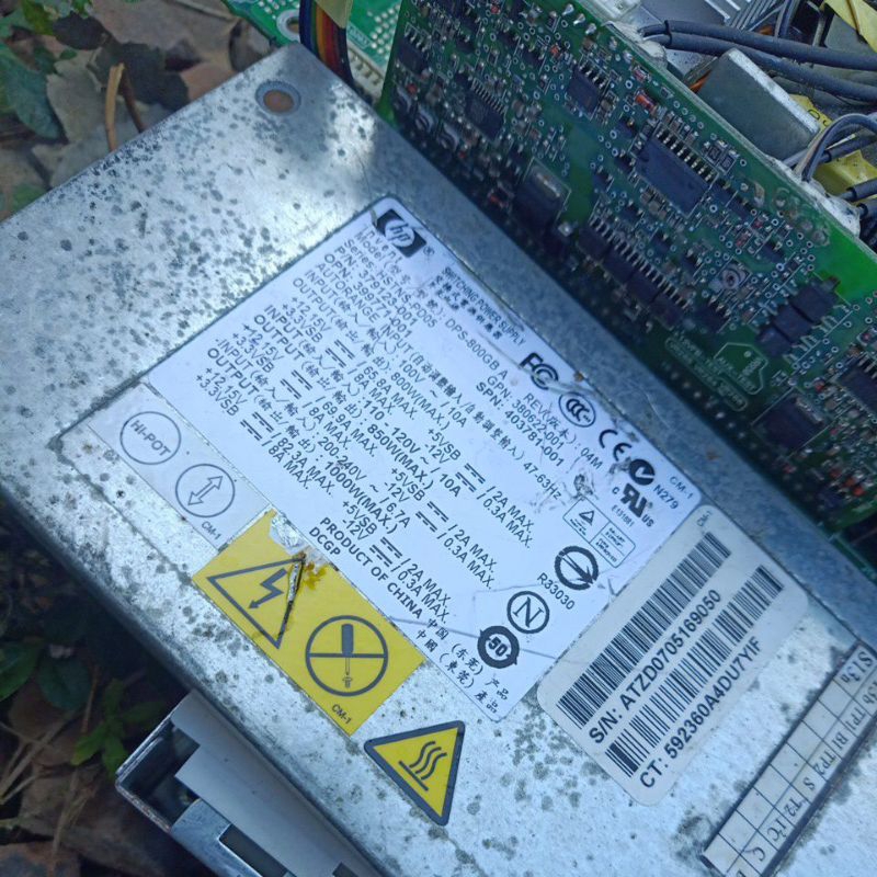 POWER SUPPLY 82.3A 12VOLT RUSAK EROR MERK HP BACA DEKRIPSI