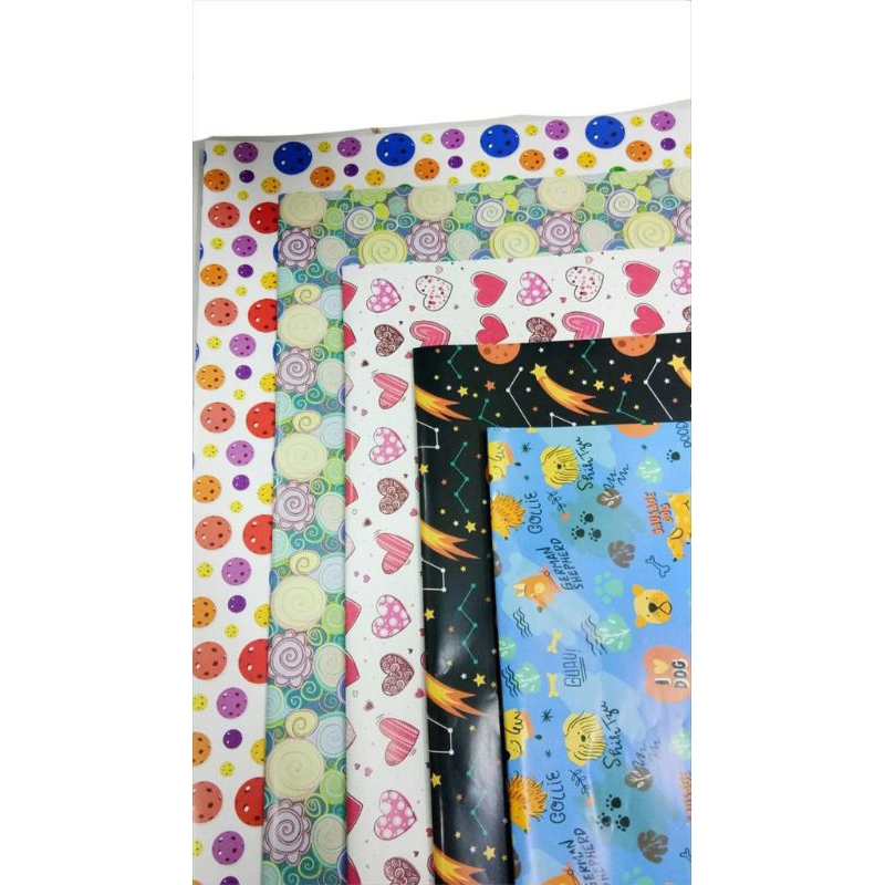 

KERTAS KADO MOTIF LUCU HARGA PER PCS