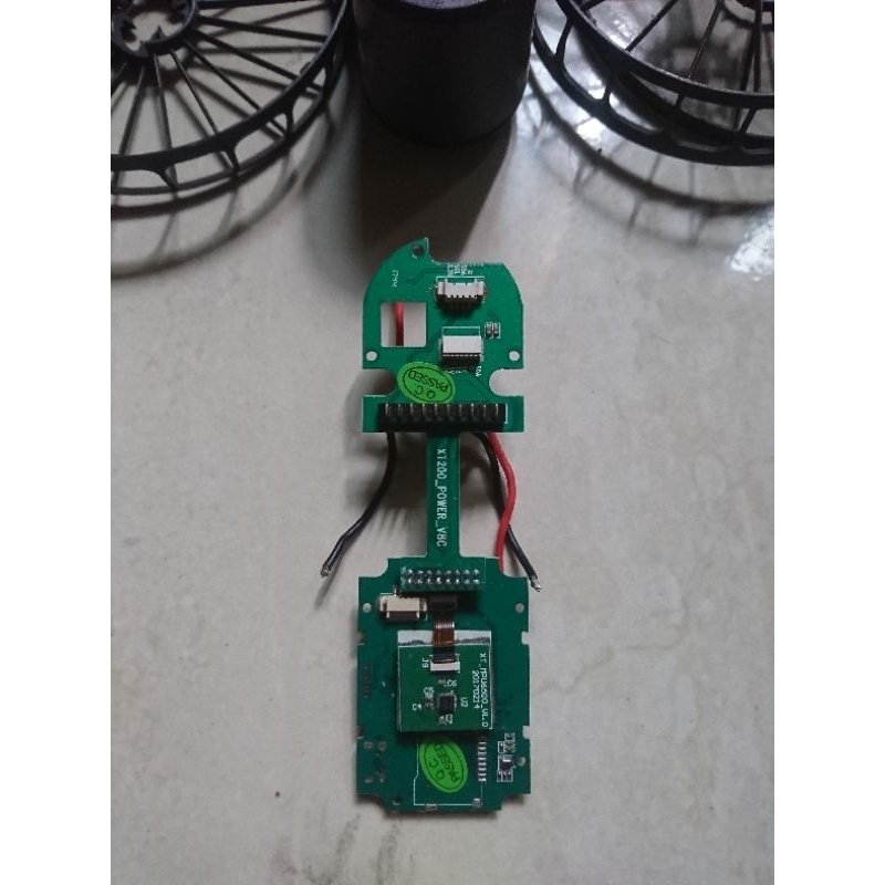 drone brica invra 5, board second.