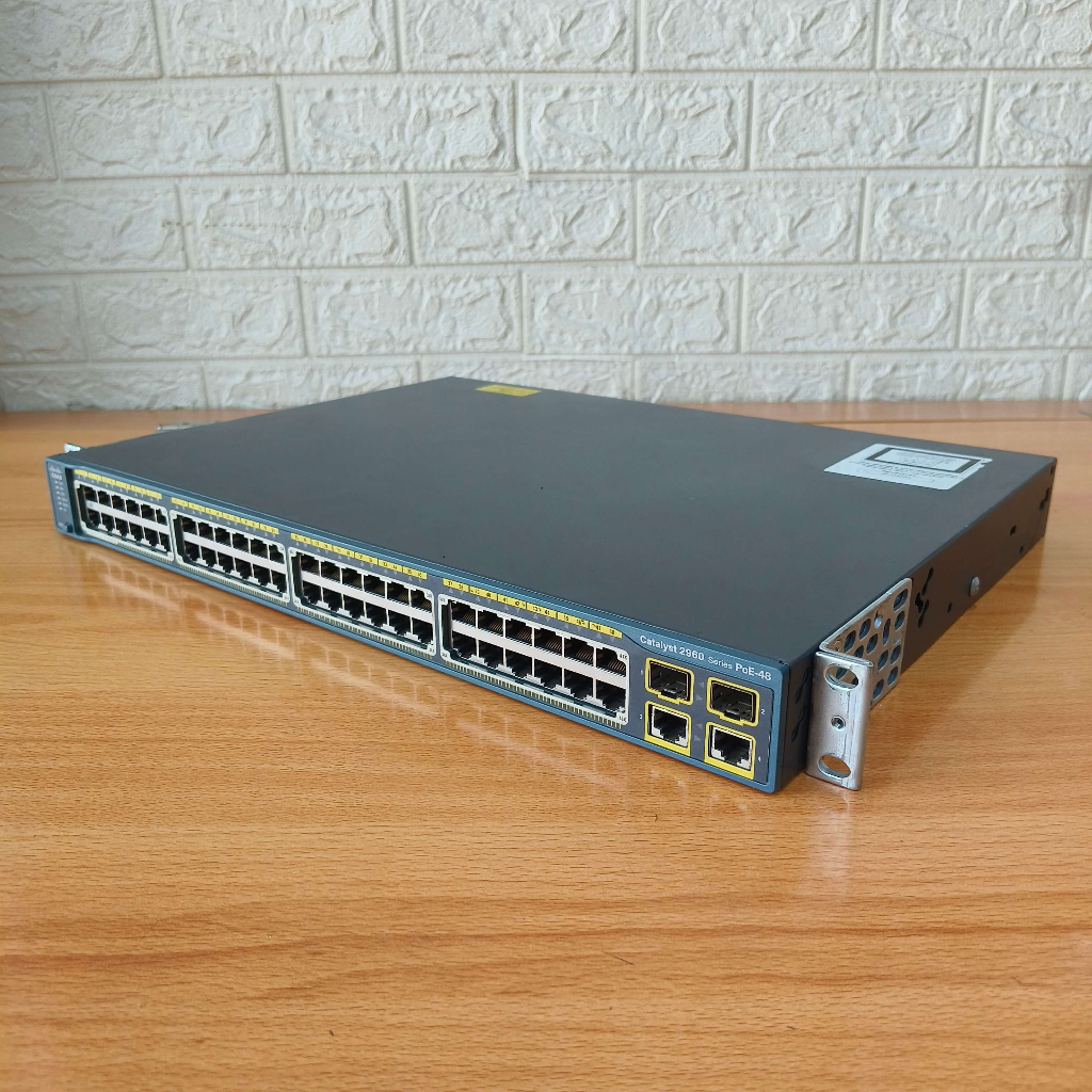 Switch Cisco Catalyst 2960 48 Port PoE WS-C2960-48PST-L