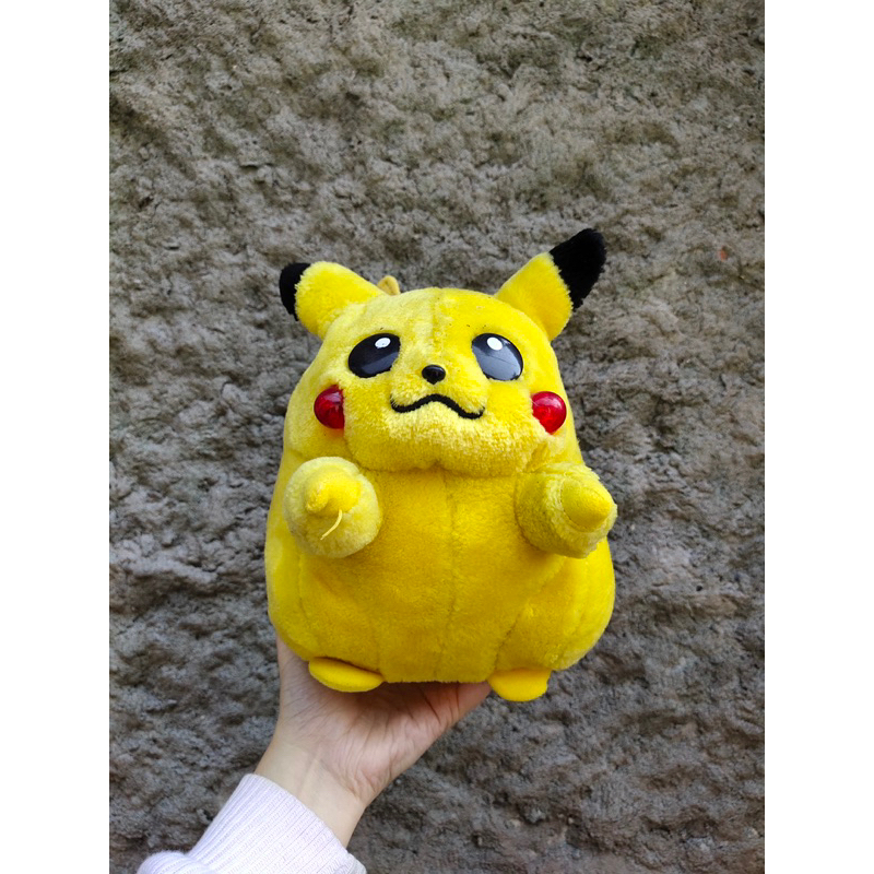 boneka pikachu