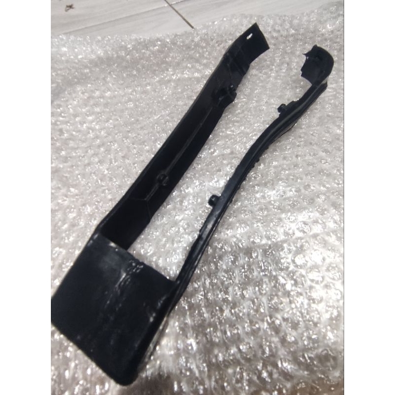 Karet Tahanan Bantalan Rantai Swing ARM Honda CBR150R LED - CB 150R - CBR 150R old asli Jamin Murah 