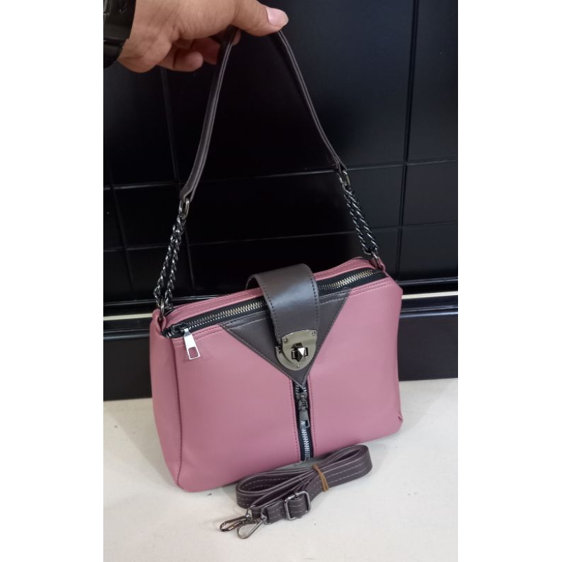 Tas wanita kunci segi 0156