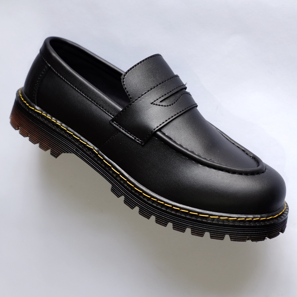 Sepatu Boots Pria Loafers Hitam FODEN BLACK GUM by Oxwalker