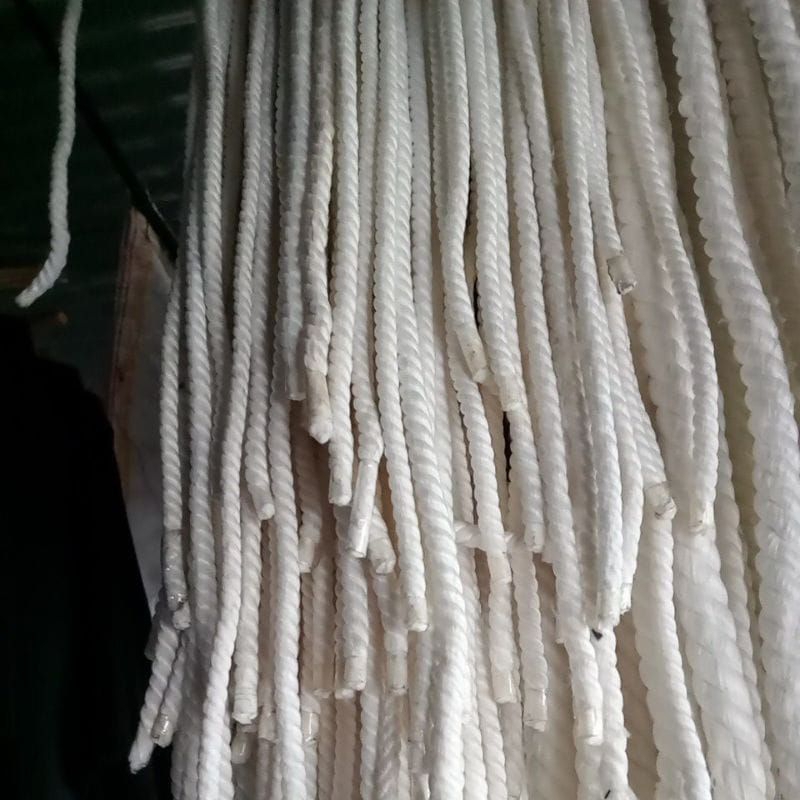 Kokor Warok Putih/ Kolor Komprang