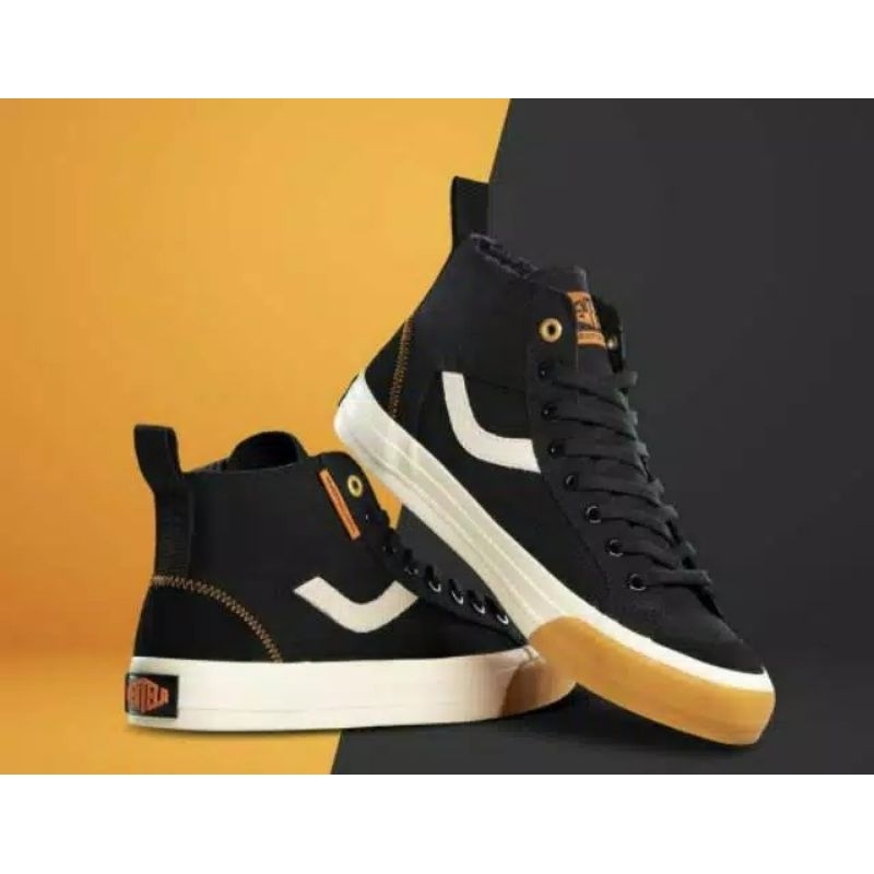 Sepatu Ventela Sang Sekerta Lohita Ventela x Nevertoolavish x Yang Ayam Noir Ayam