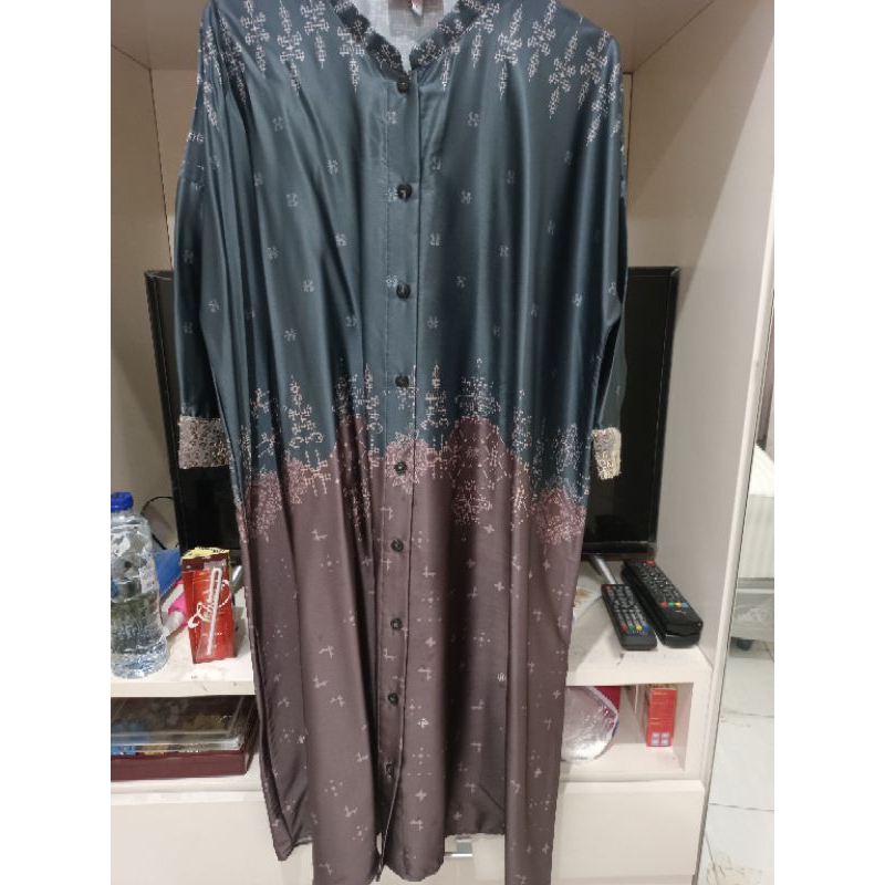 preloved ria Miranda kids raya 2022 ukuran L