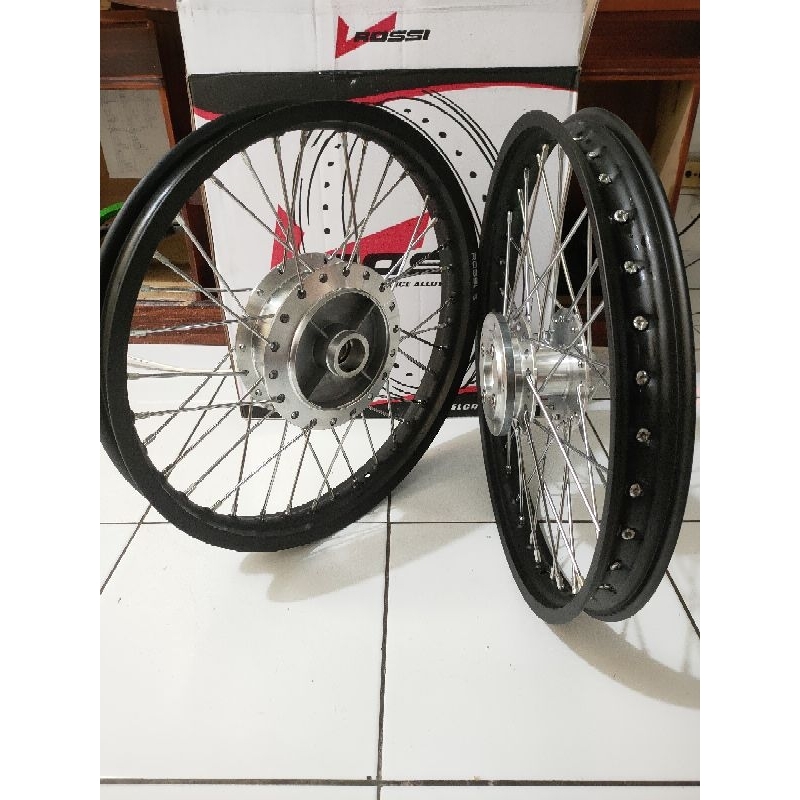 Sepaket Velg Rossi Komplit paket Velg 17x160 - 17x160 Tromol Jari Plus Rakit  Vega - Fizr - Jupiter