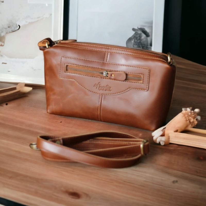TAS SELEMPANG KULIT ASLI  "BUNTEL"  BY ANANTIO