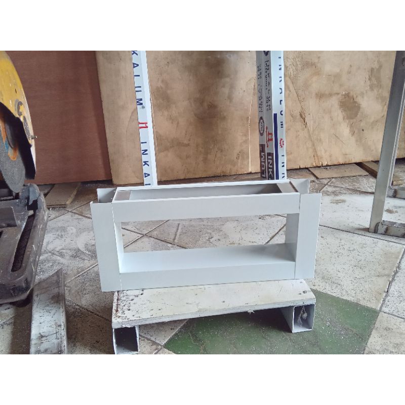 loster / lobang angin alumunium