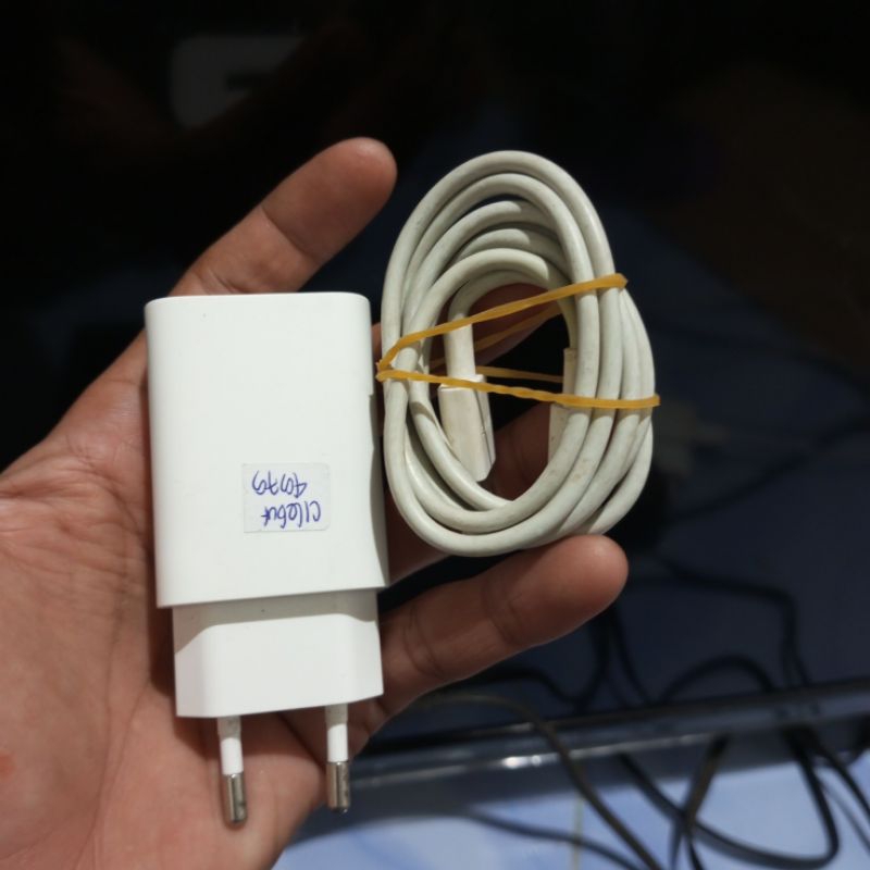 charger Vivo 5v-2a bekasan copotan  micro USB model V1020D-EU