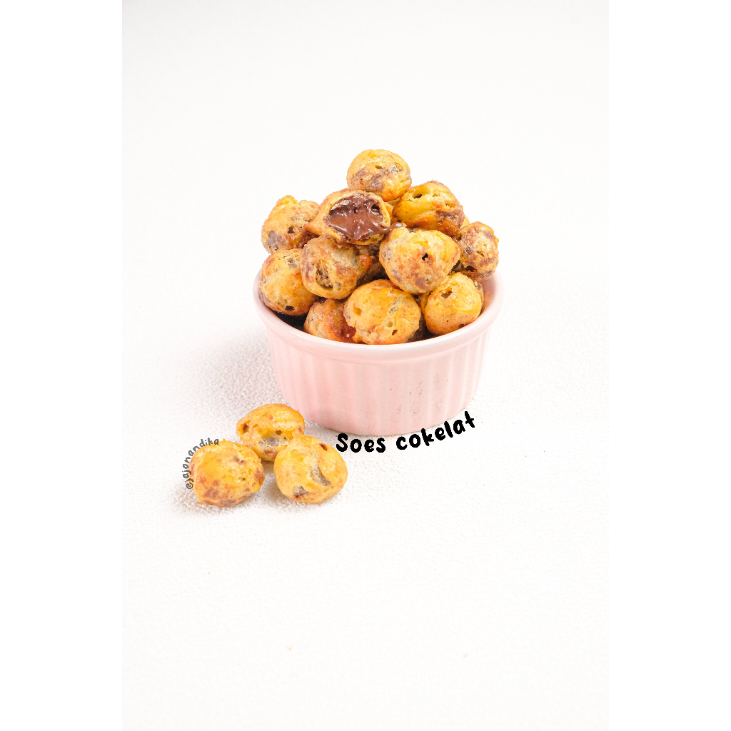 

Soes Cokelat Lumerrr - 280 Gram