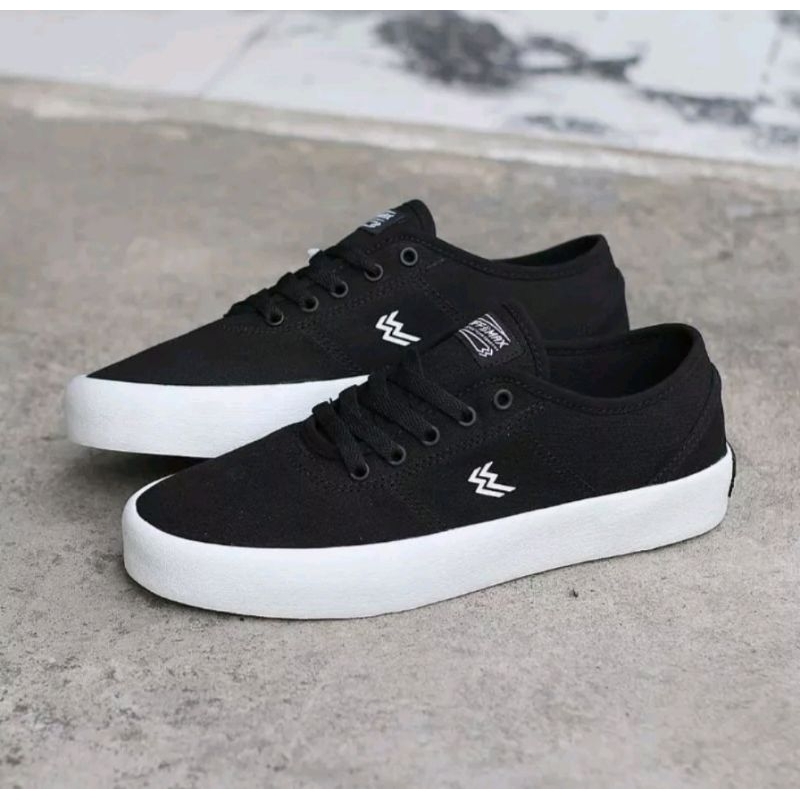 Geoff Max Official - Ethan Black White | Sepatu Pria | Sepatu Wanita | Sepatu Unisex size 44