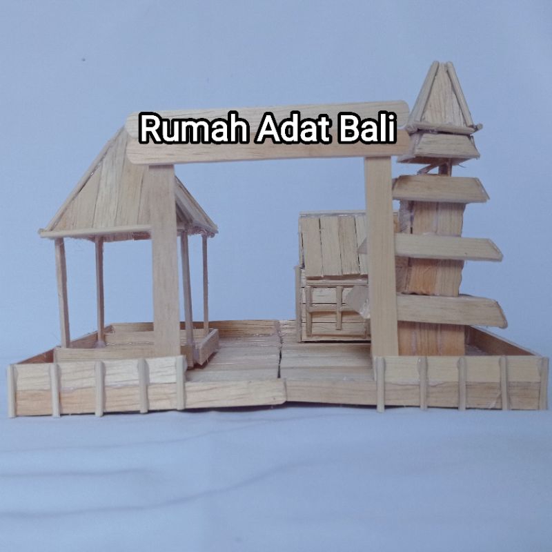 RUMAH ADAT BALI DARI STIK ES KRIM