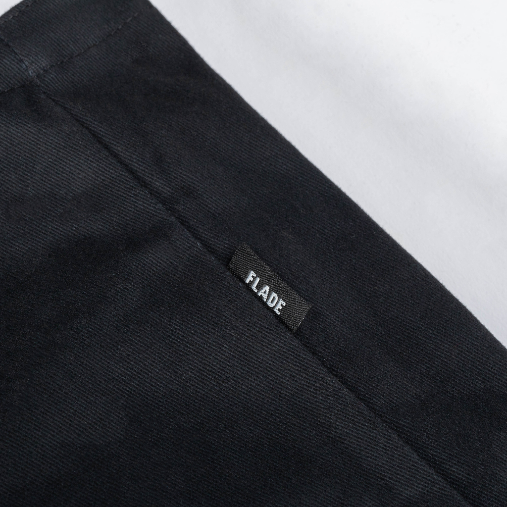 

ID FLADE STUDIOS TOTEBAG KANVAS HITAM RESLETING - TAS KULIAH PRIA WANITA - CITY SERIES