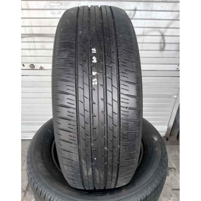 Ban mobil ring 18 ban mobil merek Bridgestone dueler ht