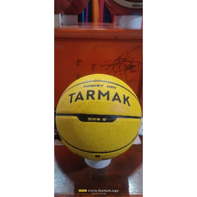 bola basket Tarmak R100 size 5 & 7