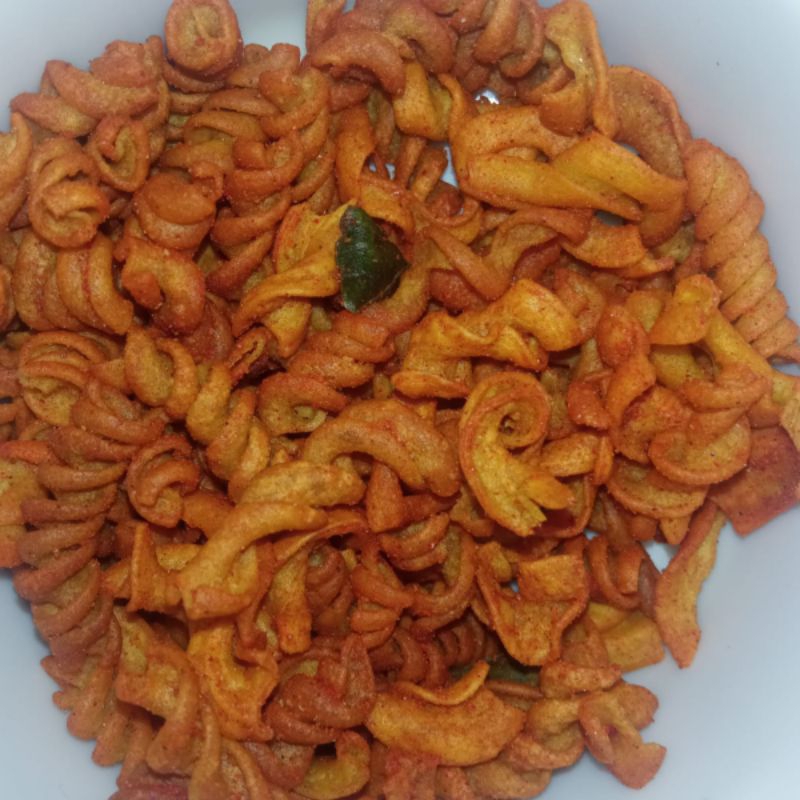 

Makaroni pedas daun jeruk
