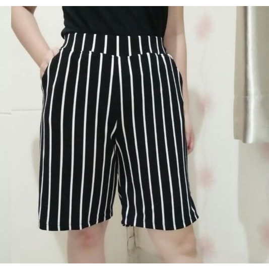 HOT PANT SALUR JUMBO PAKAIAN WANITA CELANA PENDEK WANITA CELANA 7/8 SALUR