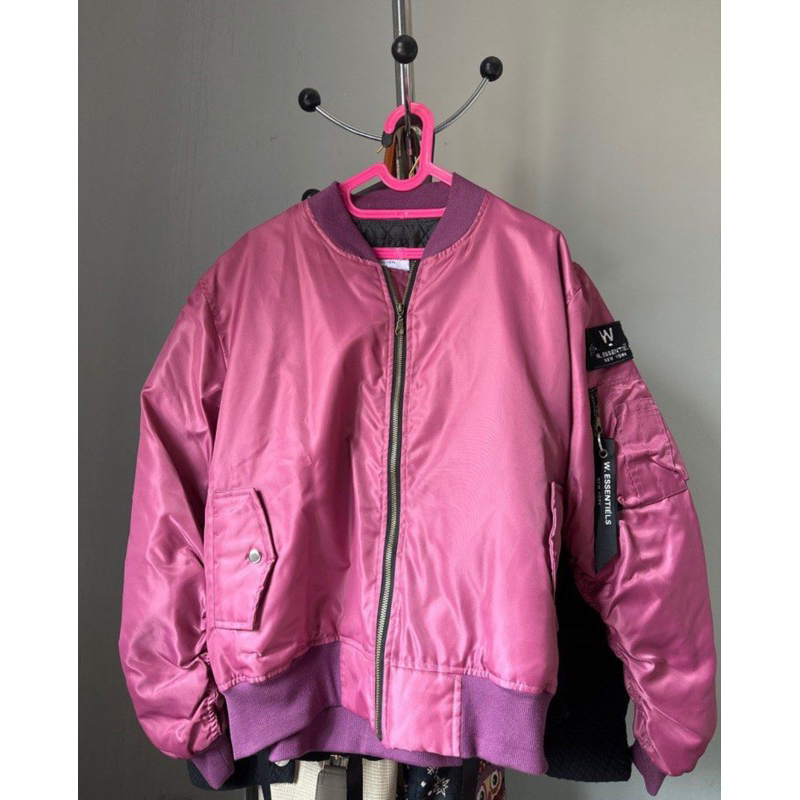Bomber jacket w essentiels ungu oversized