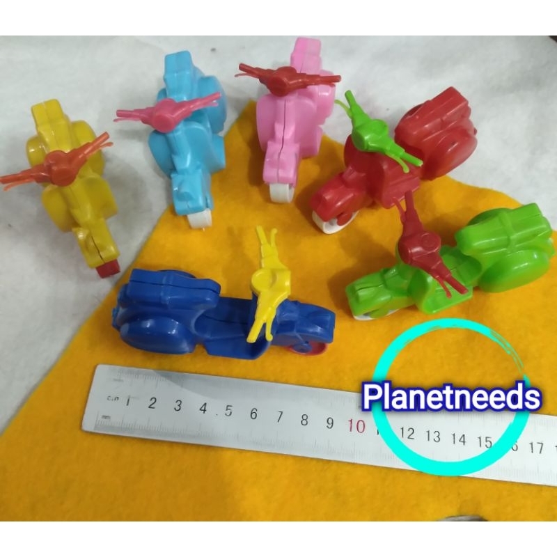 Mainan Motor-Motoran Vespa Besar / Miniatur Vespa Fancy Colorful