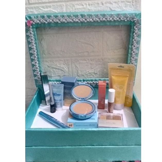 wardah paket hantaran pernikahan lighthening makeup