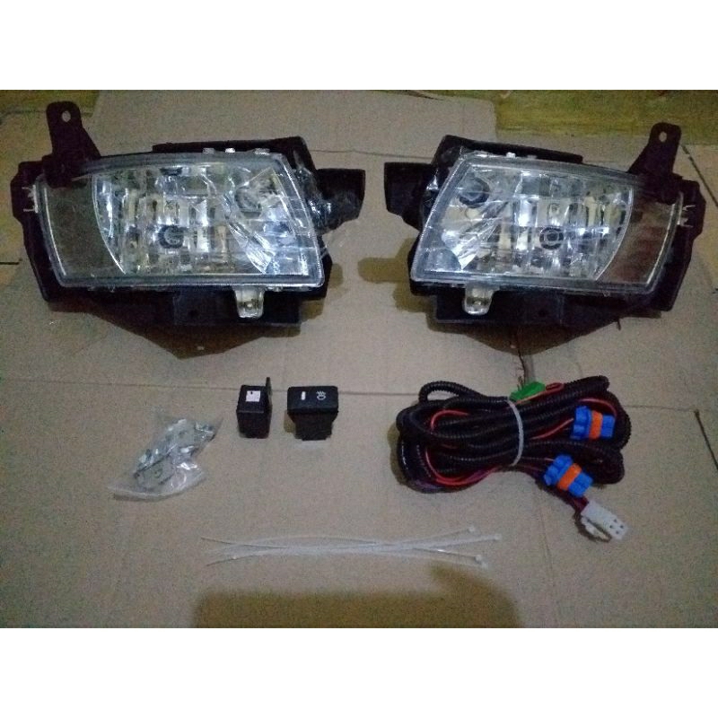 LAMPU KABUT / FOGLAMP INNOVA 2005-2010