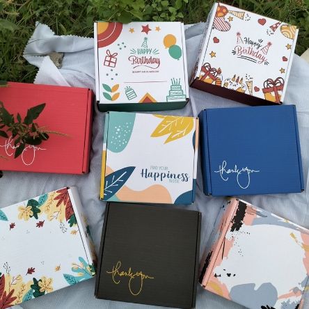 

REQUEST BOX PREMIUM/22X22X7/KARDUS BOX/BOX HAMPERS/BOX KEKINIAN/KARDUS BOX PREMIUM