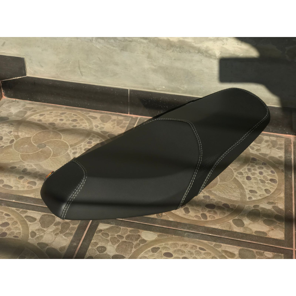 Jok Fiz R papas paha kulit full mbtech-Jok motor fiiz r-Jok Fiz r mbtech carera