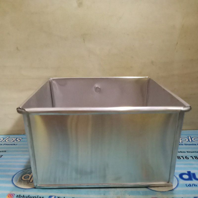Loyang Kue Bolu Lapis Kotak 12 x 12 x 7 cm