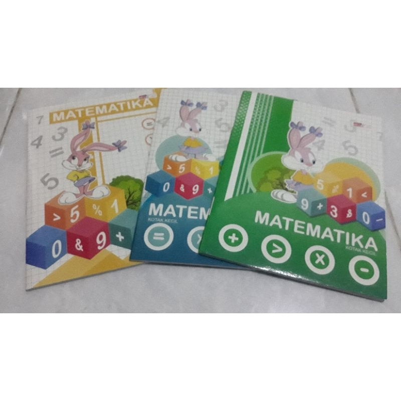 

buku tulis kotak kecil /buku matematika