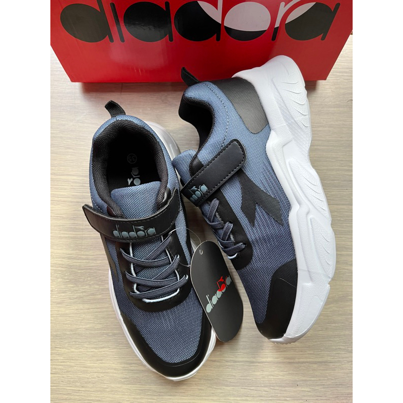 [Lepassend]Diadora Sepatu sekolah anak Frili