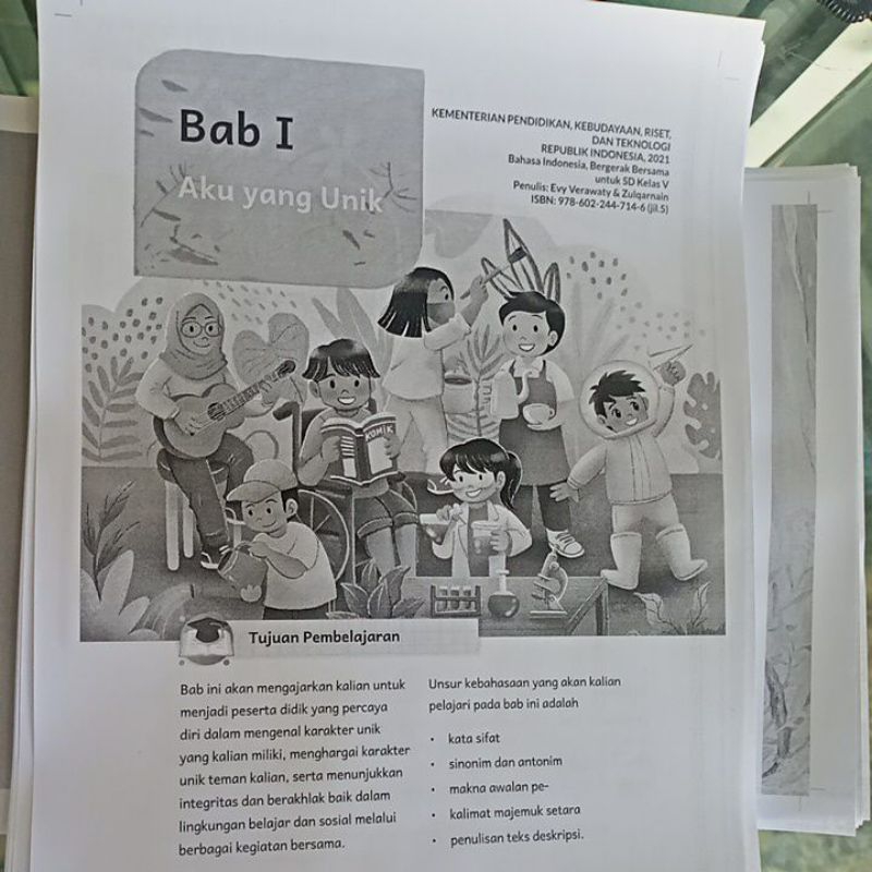 

Buku Sekolah Tema