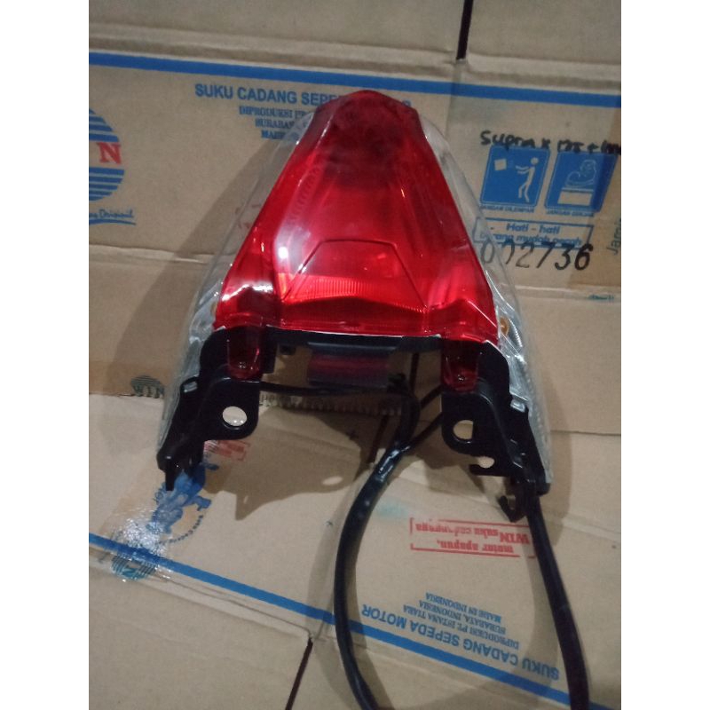 Lampu stop Belakang Beat 2020 Beat Street Beat Deluxe Beat LED Stop Lamp Lampu Belakang win Produk