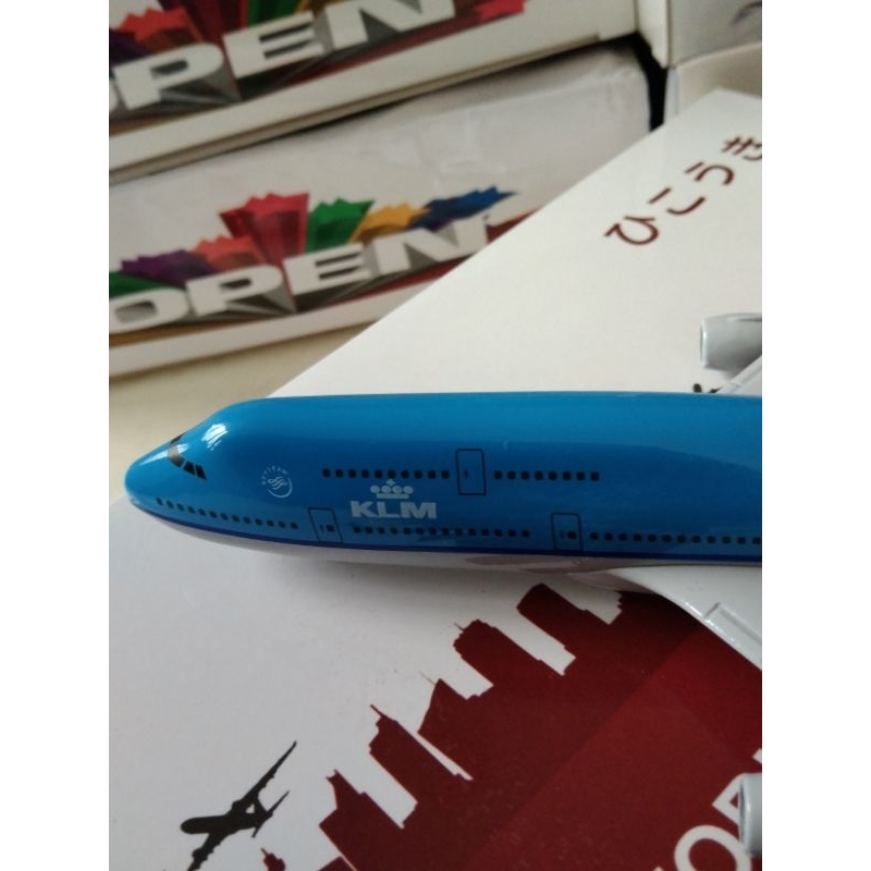 Miniatur Diecase pesawat KLM 20 CM ada roda