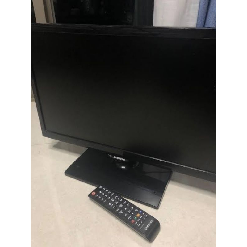 TV Samsung 22inch