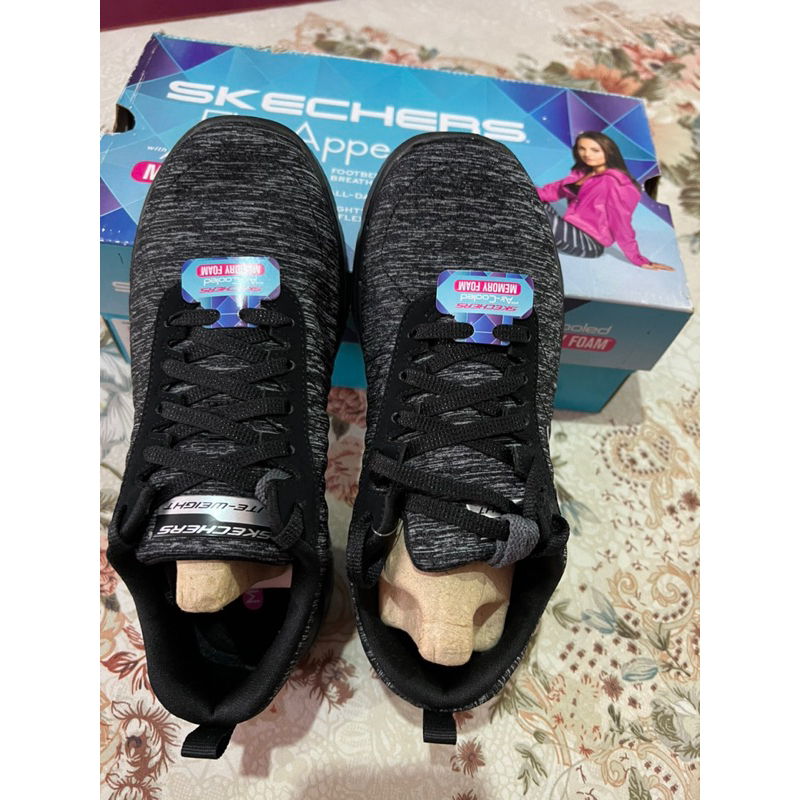 Sepatu SKECHERS ORI