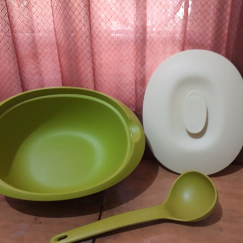 Blossom Soup Server With Ladle Tupperware Preloved