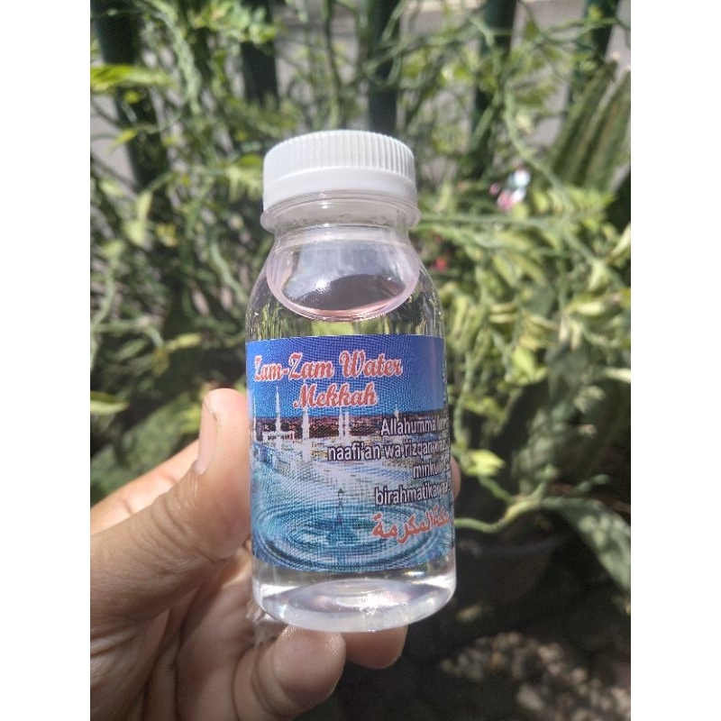 

Air Zam-zam 80&50 ml Asli di ambil dari air zam-zam barcode 5 liter