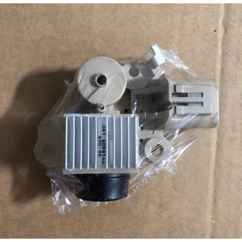 FUNAWA - IC REGULATOR TIMOR / MANDO / MATRIX 12V