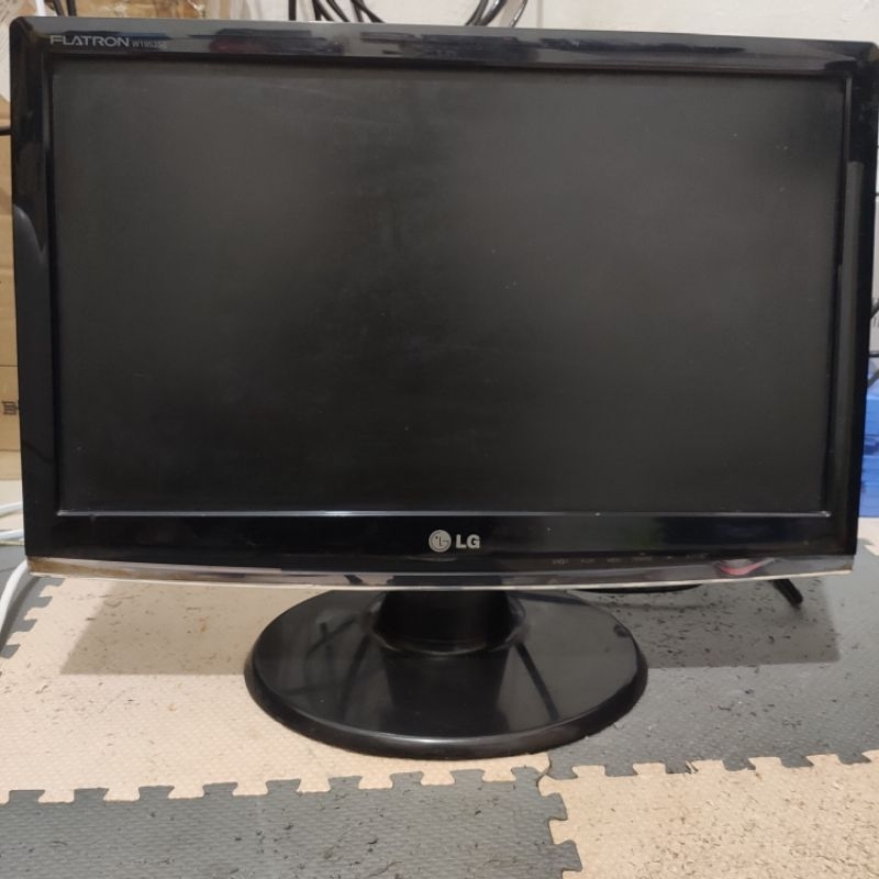 Monitor LG Flatron 19 Inchi Wide Screen W1953SV + Kabel Power + Kabel VGA