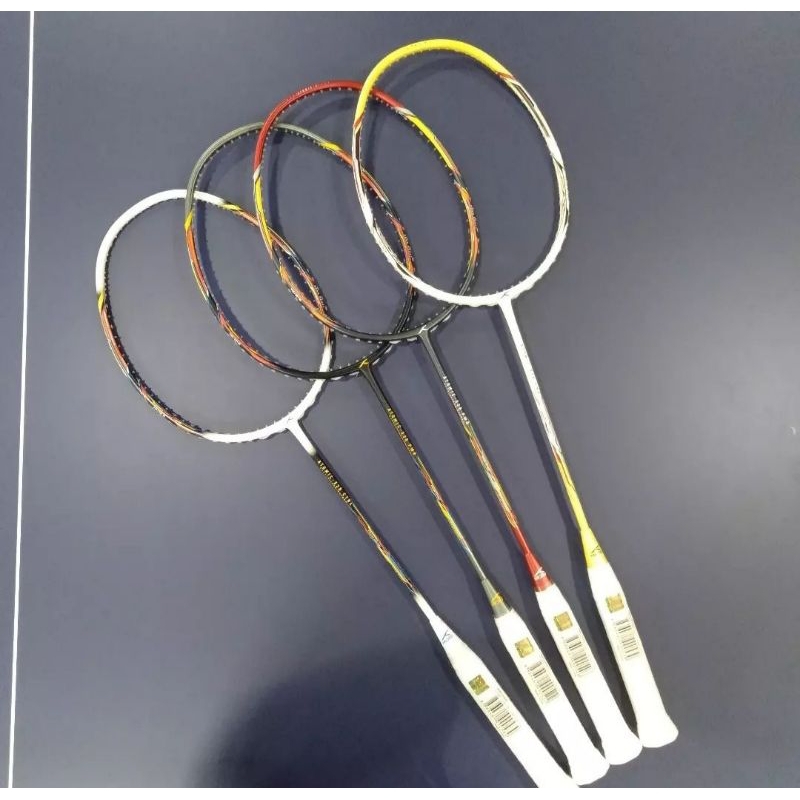 Raket Hundred Atomic  x35/38