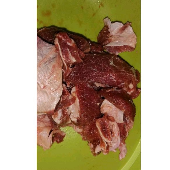 

Headmeat atau daging bagian kepala sapi