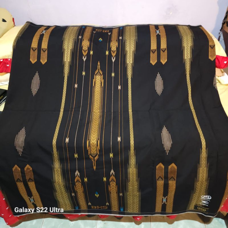 SARUNG BHS MASTERPIECE HITAM BAHAN : MS Motif : SGF GRADE : GOLD lengkap dengan tas BISA BAYAR DI TE