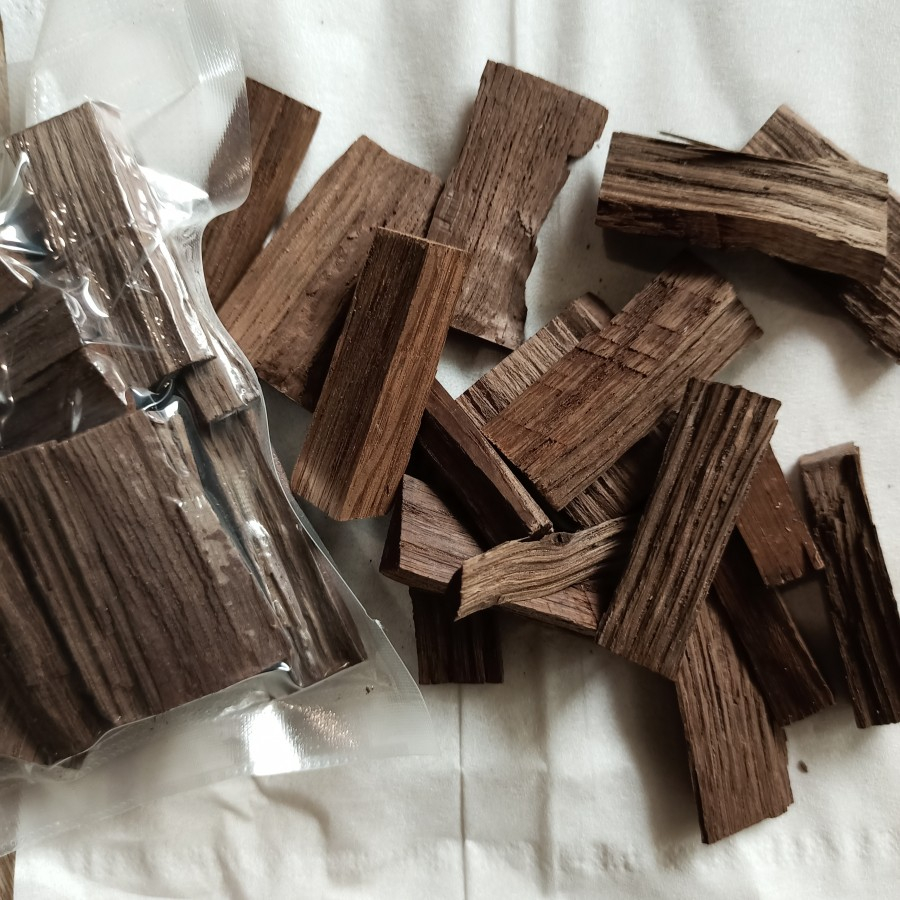 

White Oak Chip for Aging - Oak Wood Barrel Flavor Essence - Roast Oak - Oak Chips - Wood Chips